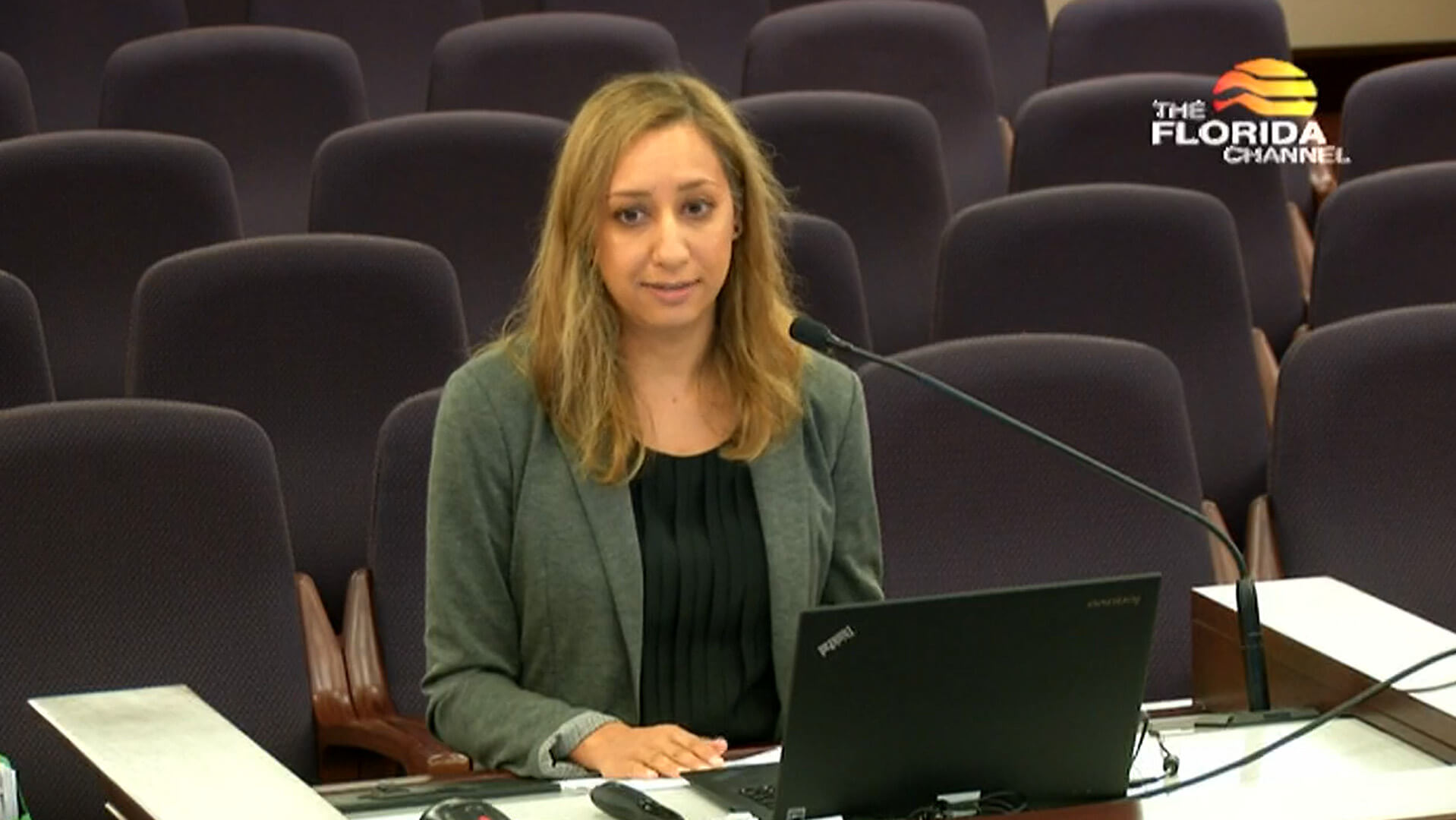 Florida Policy Institute CEO Sadaf Knight speaking at the Florida Senate workshop on state EITC, 2019